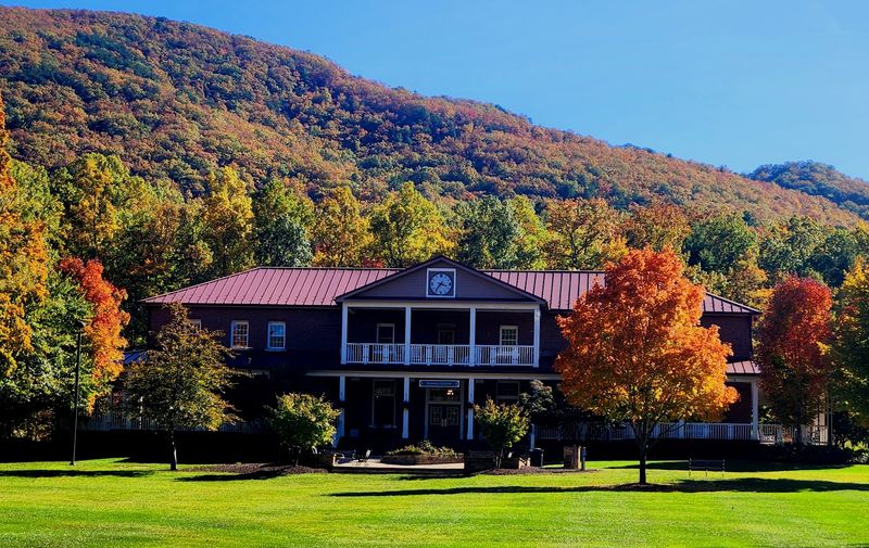 Rockbridge Alum Springs