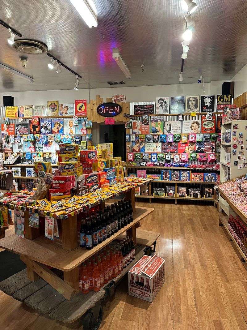 Rocket Fizz Boulder