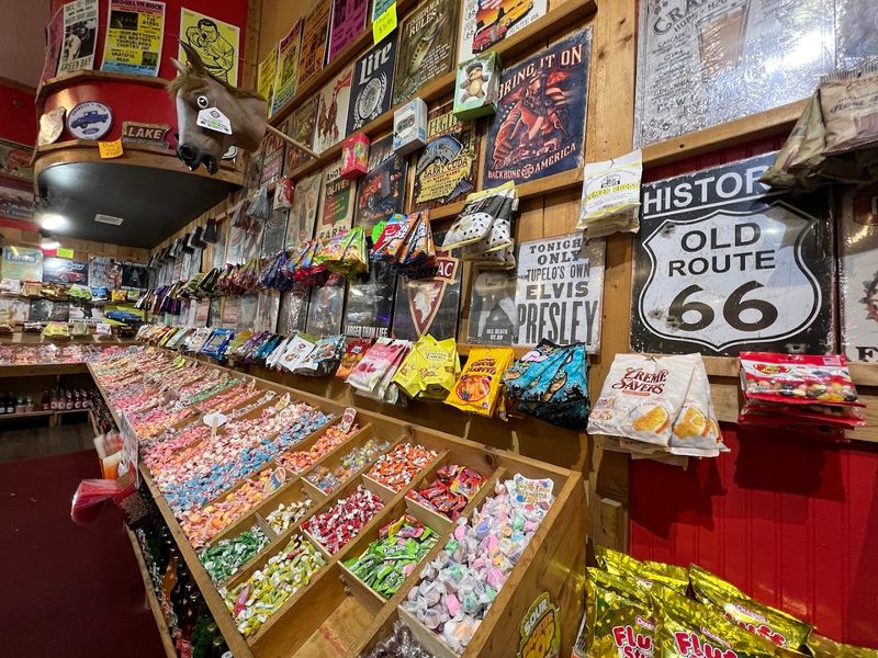 Rocket Fizz, Hot Springs