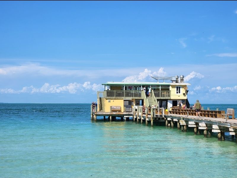 Rod & Reel Pier Restaurant, Anna Maria