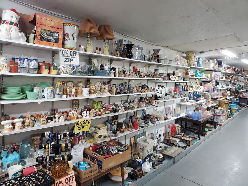 Rollermills Marketplace, Lewisburg