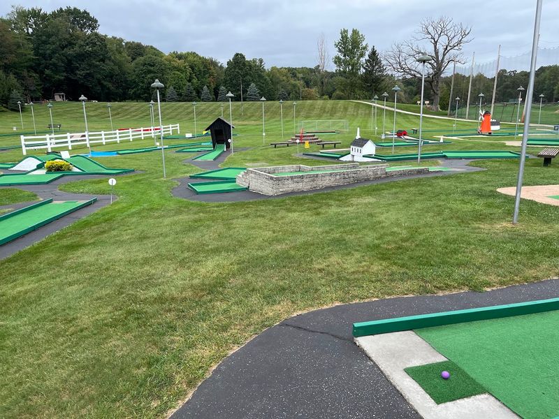 Rolling Greens Miniature Golf, Uniontown