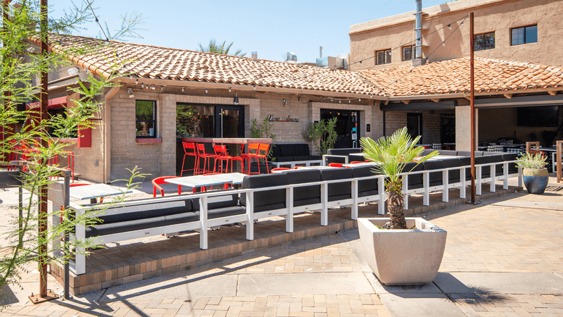 Vero Amore Swan And Ft. Lowell