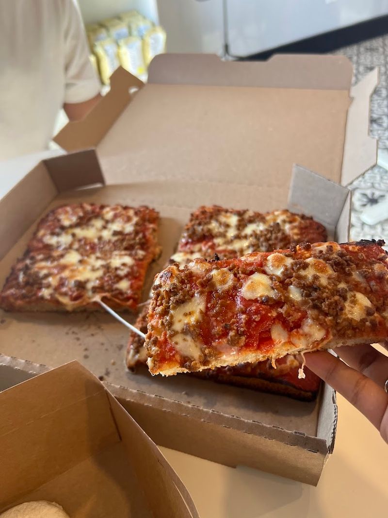 Roman-Style Pizza Worth Every Single Bite