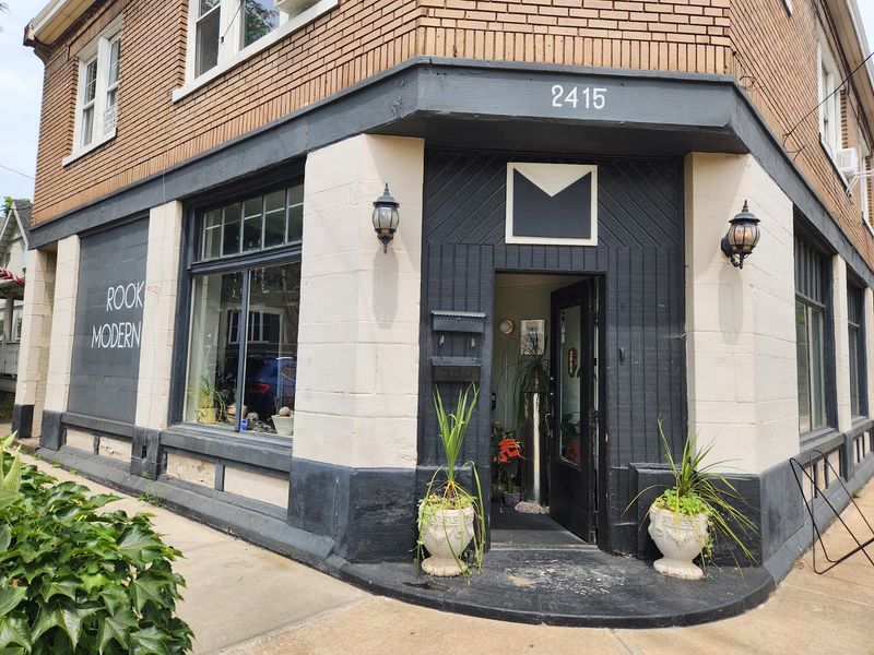 Rook Modern, Tremont Rook Modern, Tremont