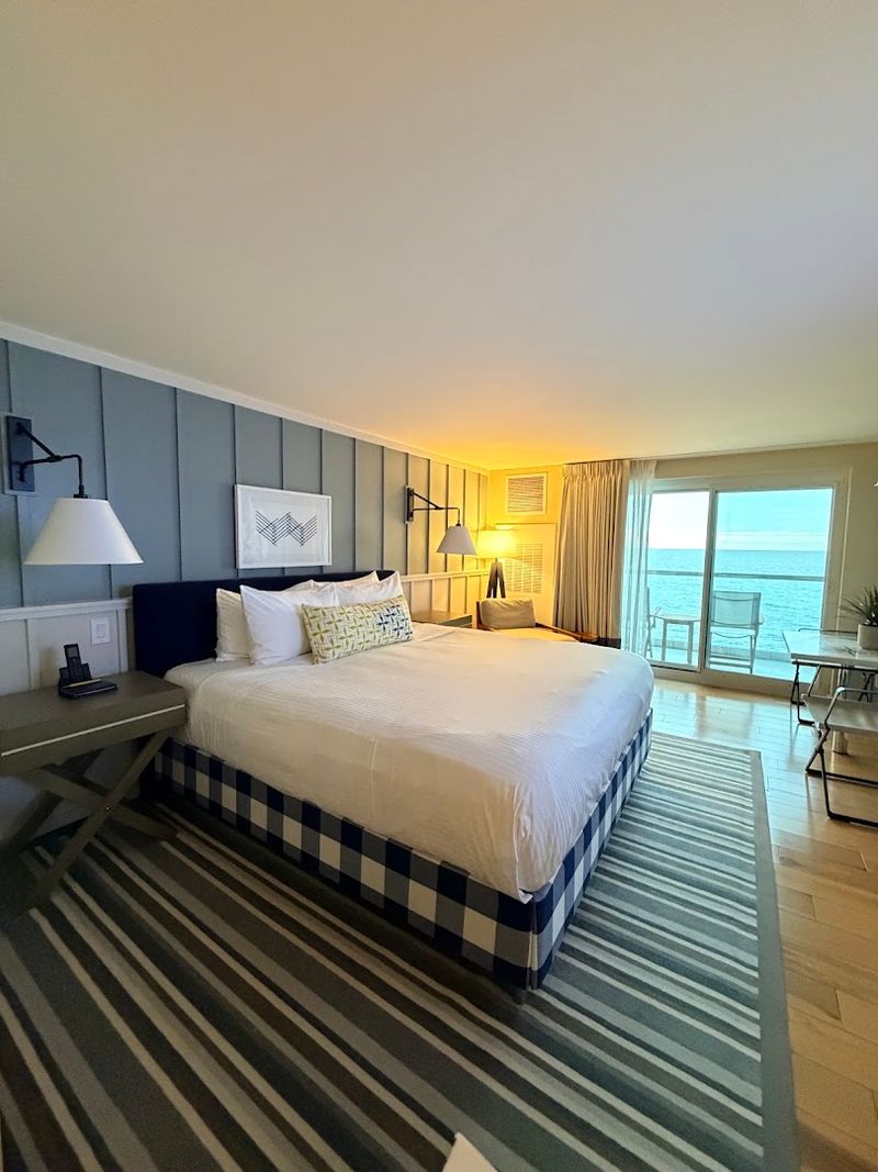 Rooms Built Around The View
