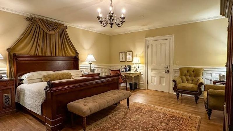 Rooms That Feel Like a Personal Sanctuary Rooms That Feel Like a Personal Sanctuary