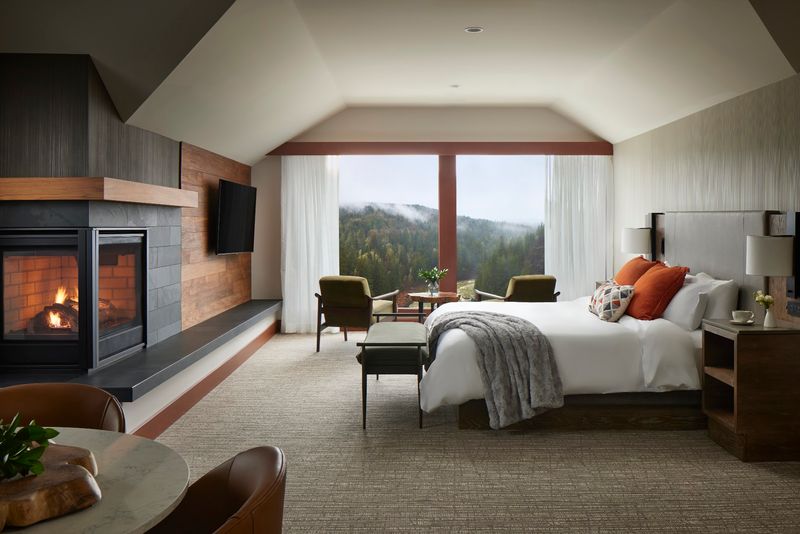 Rooms With Fireplaces, Deep Tubs, And Zero Reason To Leave
