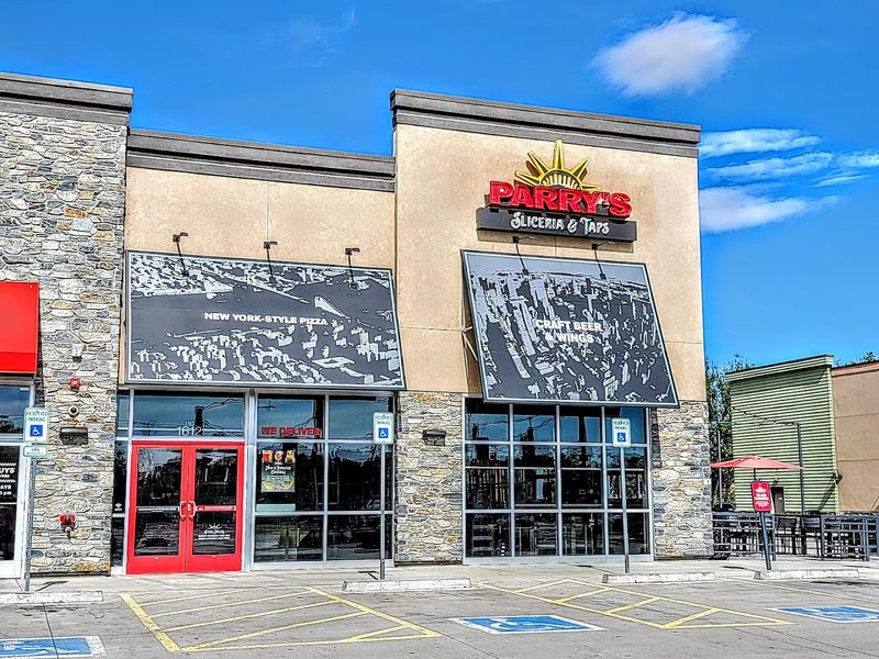 Parry's Pizzeria & Taphouse