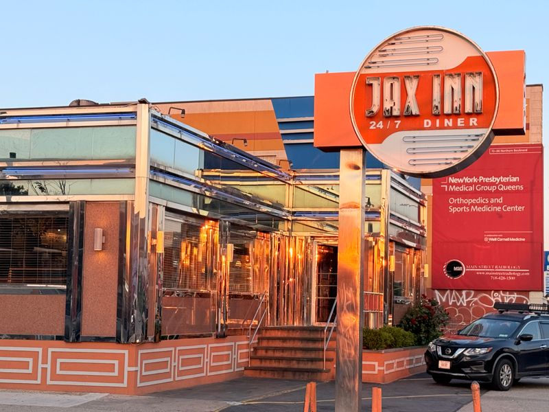 Jax Inn Diner — Jackson Heights, New York (Delivered Old-School Comfort)