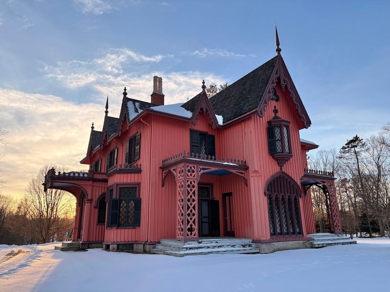 Roseland Cottage