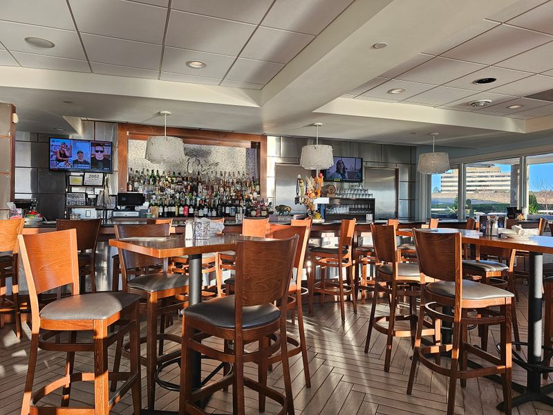 The Lake House Waterfront Grille, Muskegon