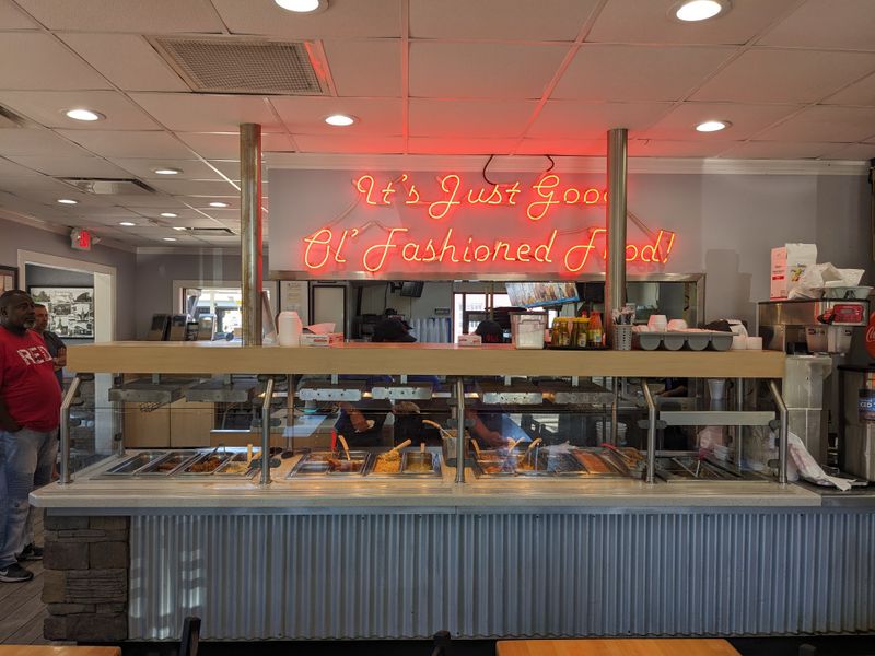 Vic’s Biscuits & Burgers (Laurel)