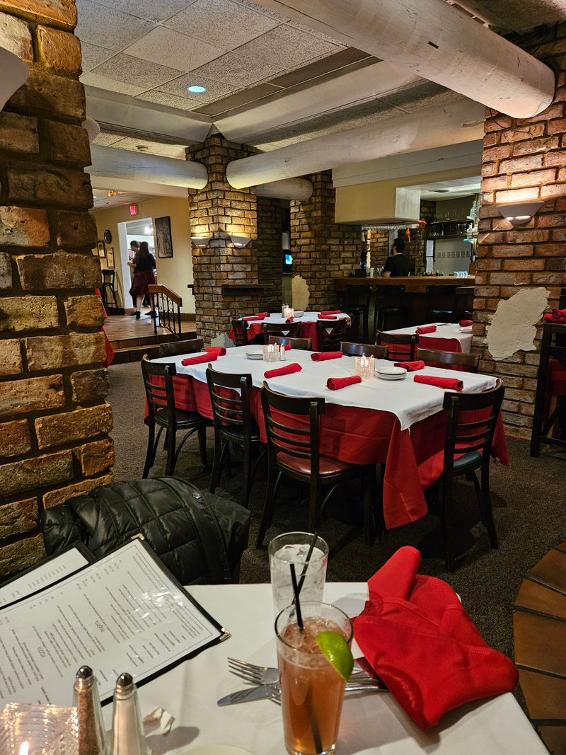 Ferrari’s Little Italy & Bakery, Madeira