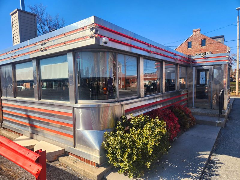 Neptune Diner — Lancaster