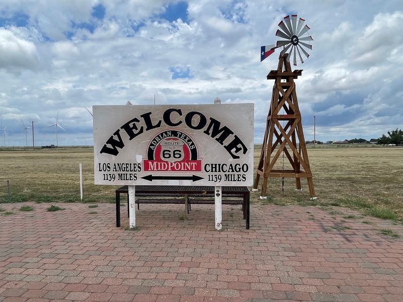 Route 66 Midpoint Sign