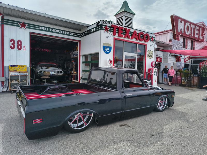 Route 66 Motorheads Bar & Grill, Museum and Entertainment Complex, Springfield, IL