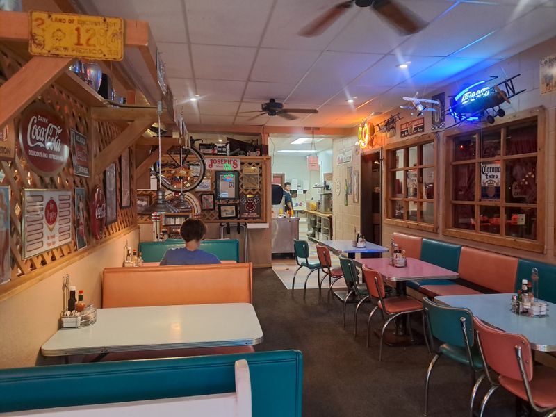 Joseph's Bar & Grill — Santa Rosa