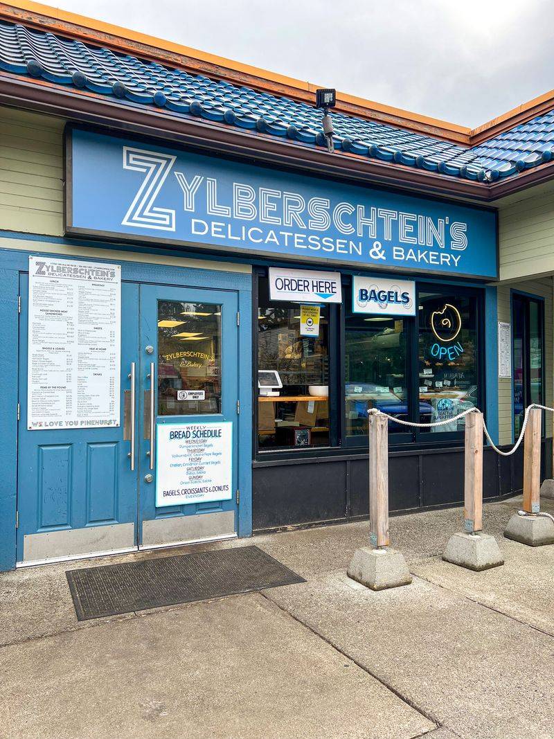Zylberschtein’s Delicatessen & Bakery
