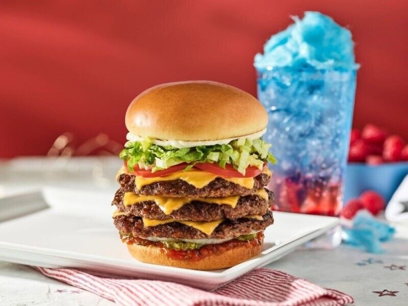Red Robin's Gold Medal Burger: The Triple-Threat Takedown