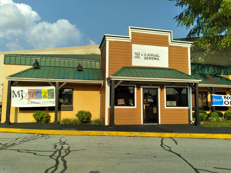 MJ's Casual Dining – Somerset