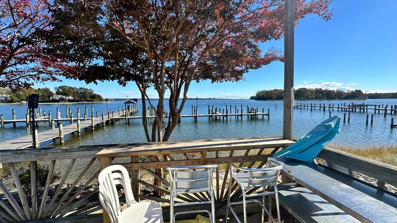 Stoney's Kingfishers Seafood House, Solomons (The Bay View Stole The Show)