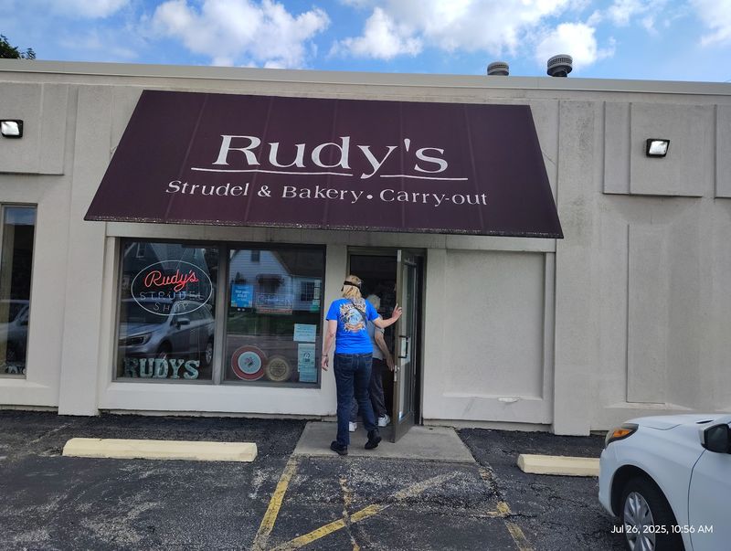 Rudy's Strudel & Bakery, Parma Rudy's Strudel & Bakery, Parma