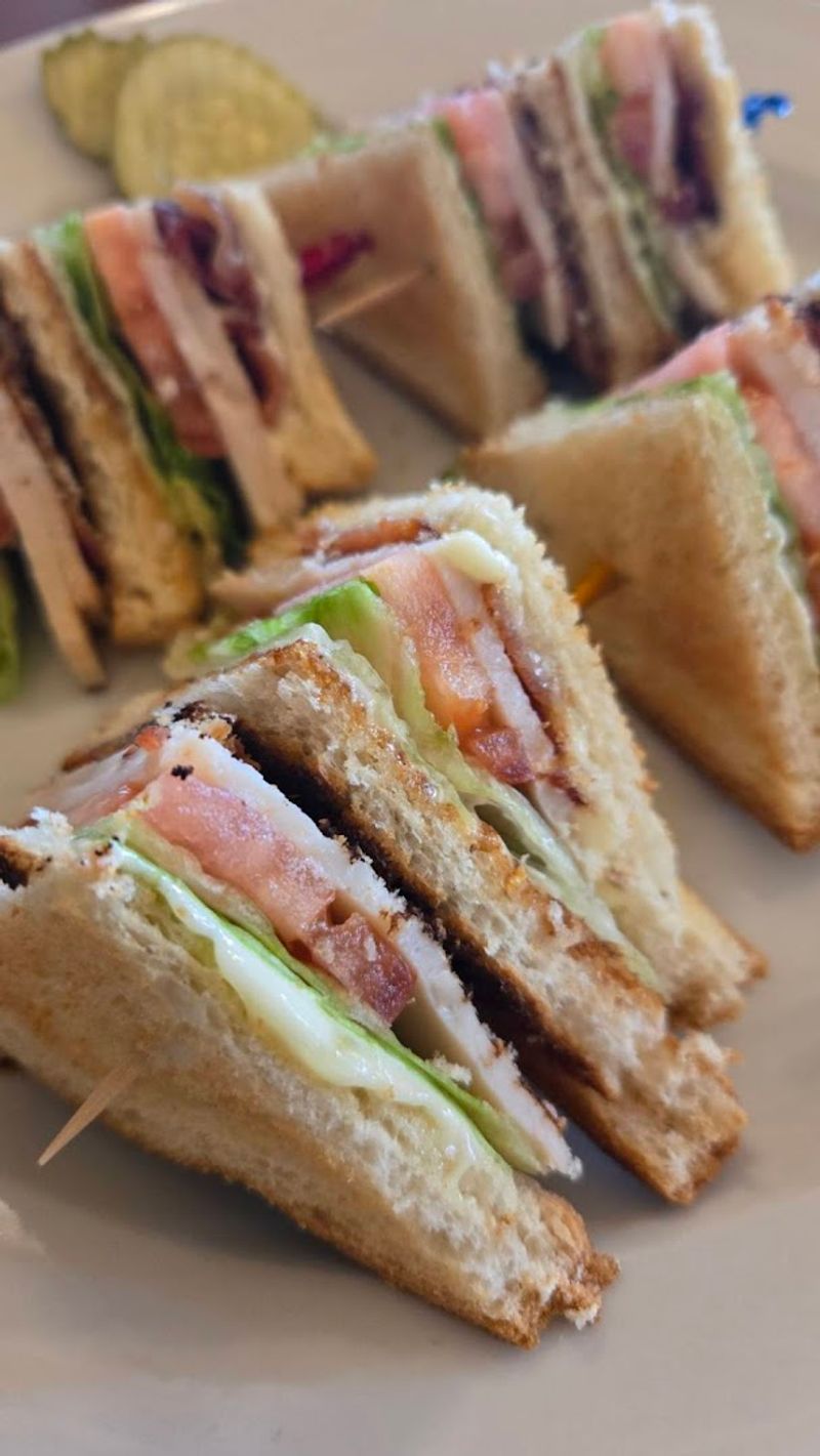 Mr. Mike’s Grill, Westland