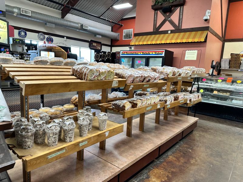Rumpy's Bakery & Deli