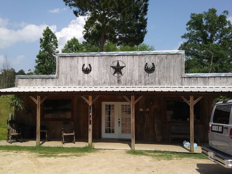 Rustic Cabin Stays Surrounded By Grazing Fields