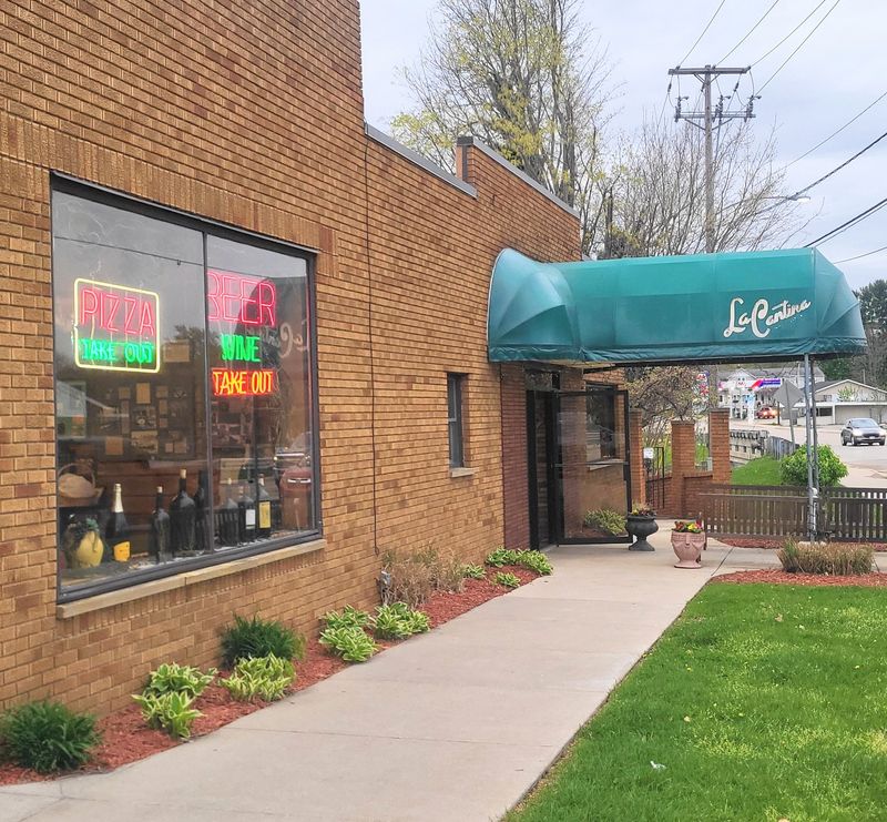 La Cantina – Paw Paw