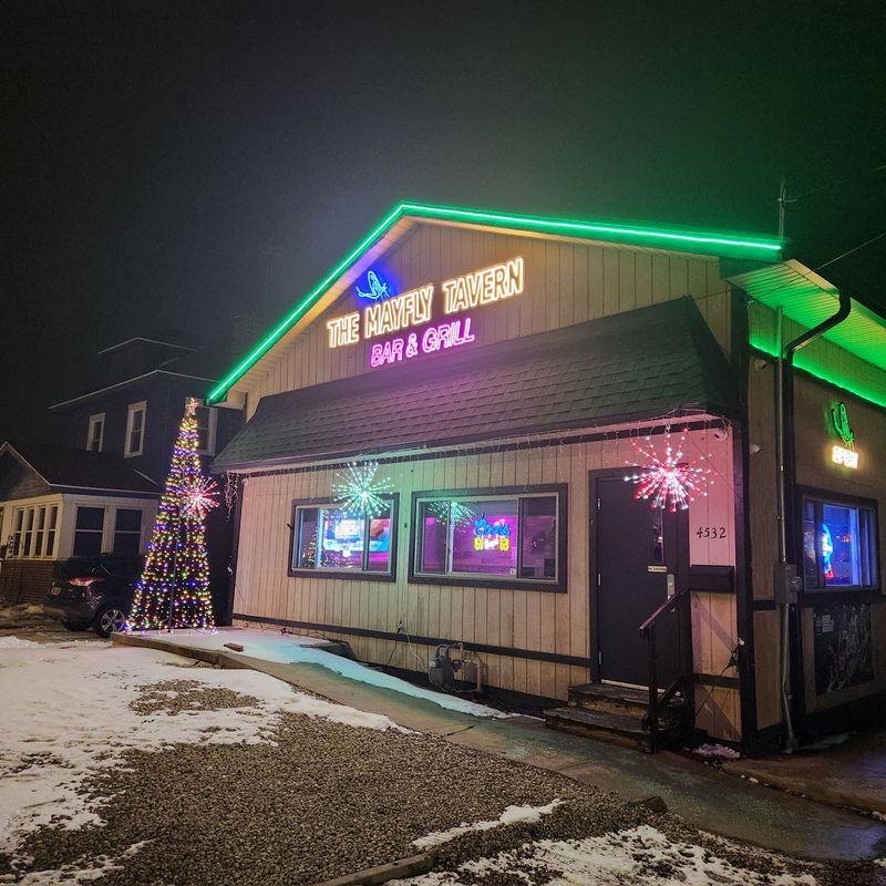 Mayfly Tavern – Toledo (Point Place)