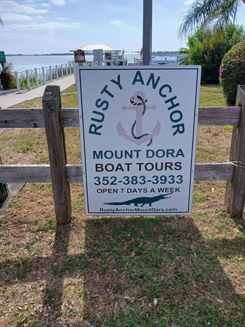 Rusty Anchor Has A Near-Perfect Rating For Good Reason