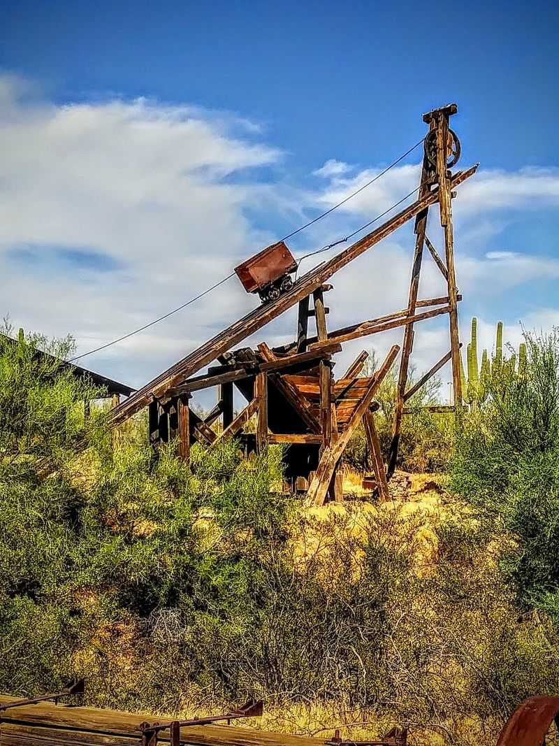 Rusty Mining Machines Steal Plenty Of Photos Rusty Mining Machines Steal Plenty Of Photos