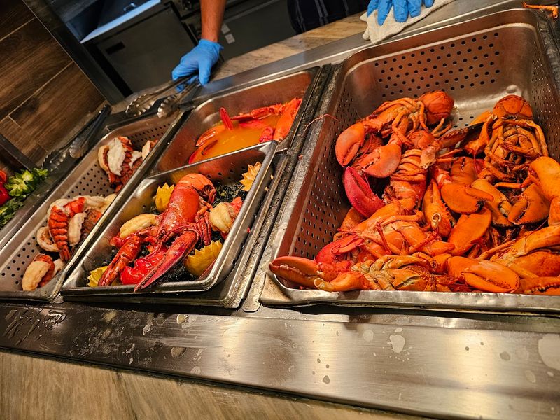 Fisherman's Buffet: Vegas-Style Seafood Extravaganza