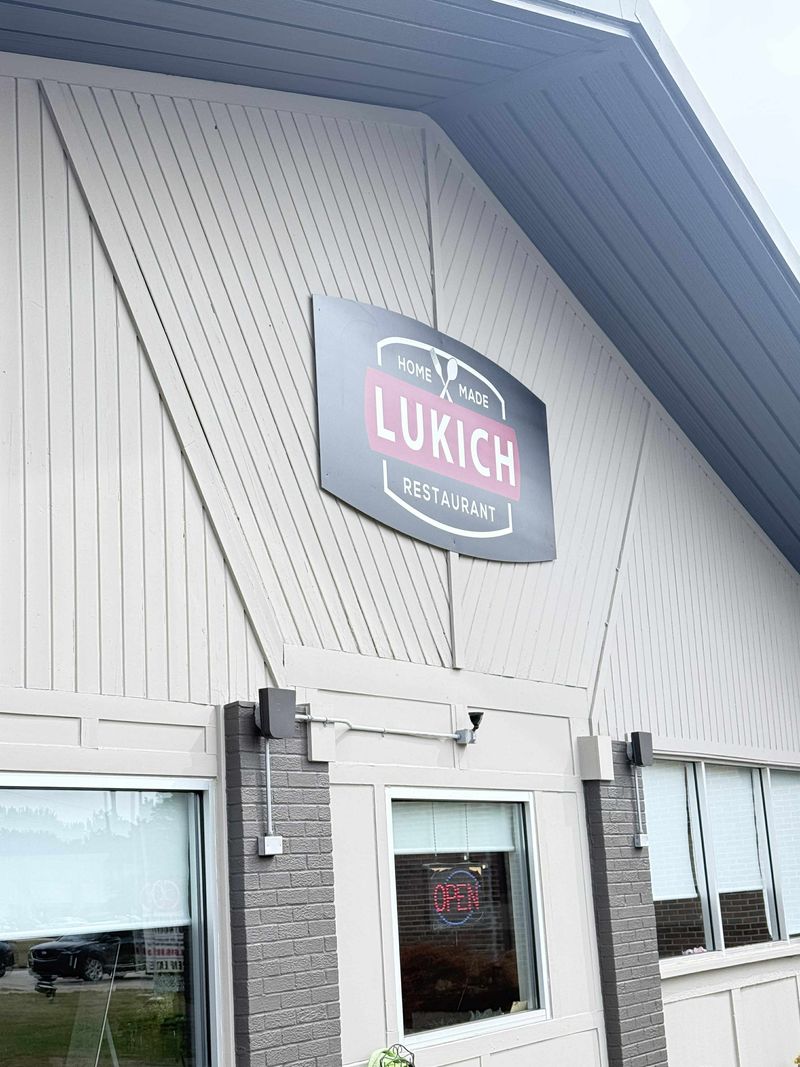 Lukich Family Restaurant, Troy