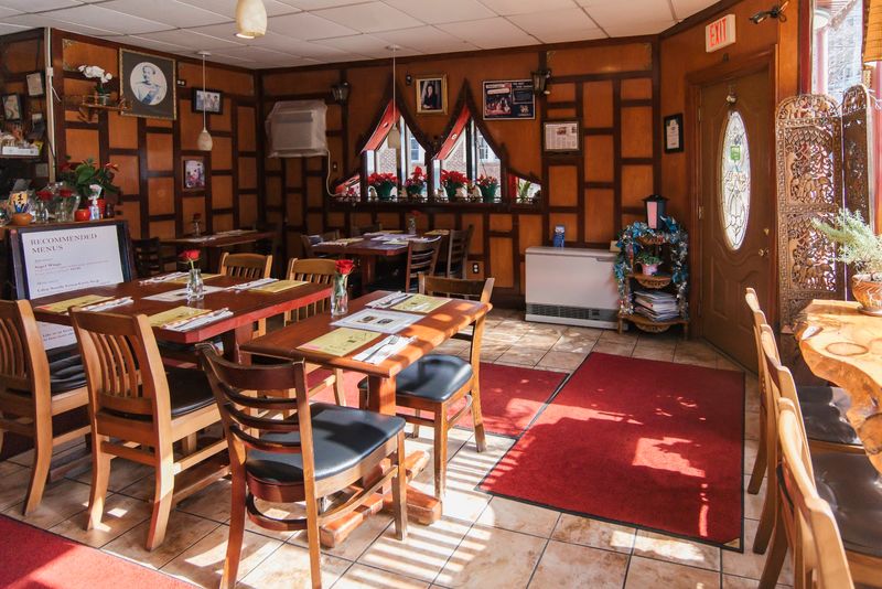 Saeng Thai House, Portland Saeng Thai House, Portland