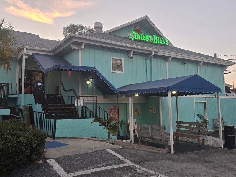 Crabby Bill's Seafood - St Pete Beach