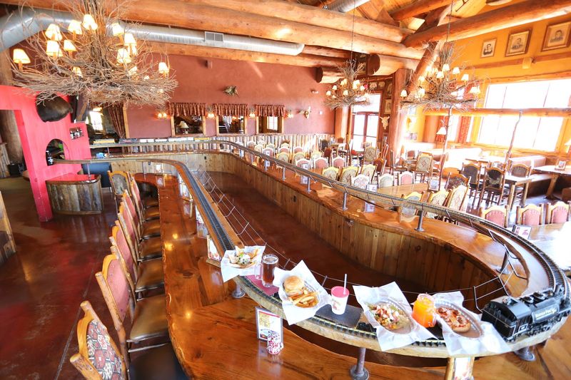 Buffalo Phil's Pizza & Grille