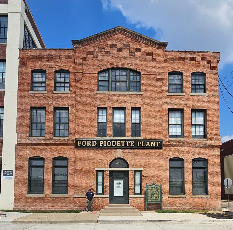 Piquette Avenue Industrial Historic District factory corridor — Piquette area, Detroit