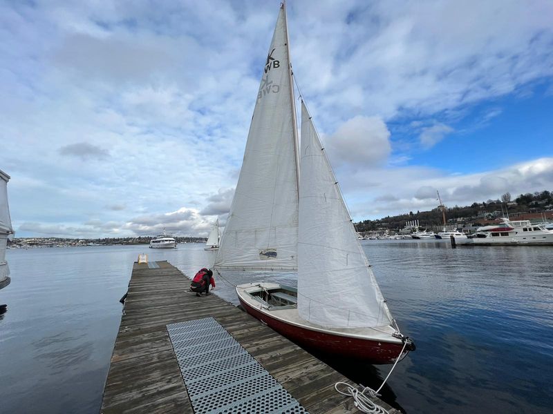 Sailing Lessons, Boatbuilding Classes, And Summer Camps Sailing Lessons, Boatbuilding Classes, And Summer Camps