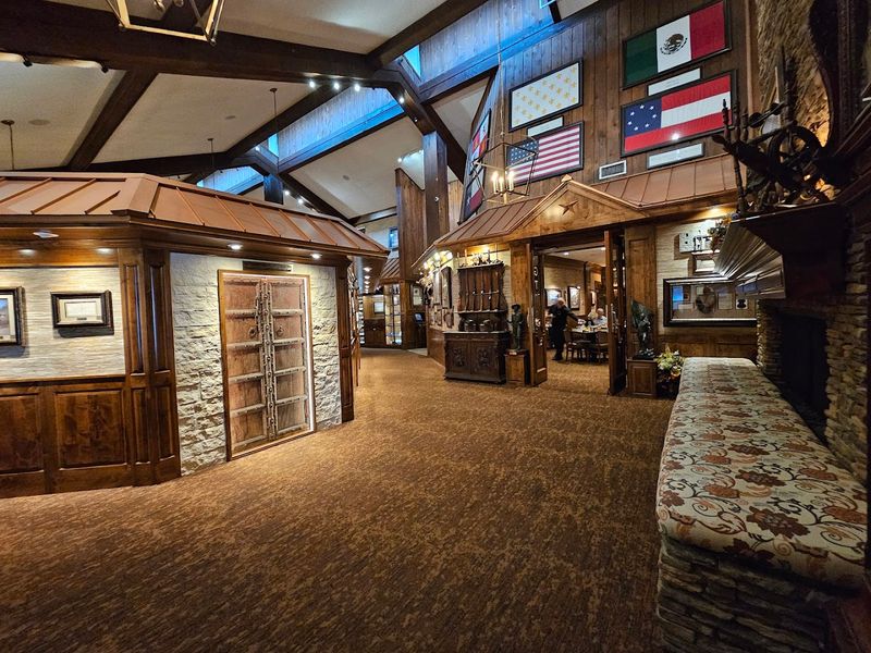 History On The Walls, Flavor On The Fork