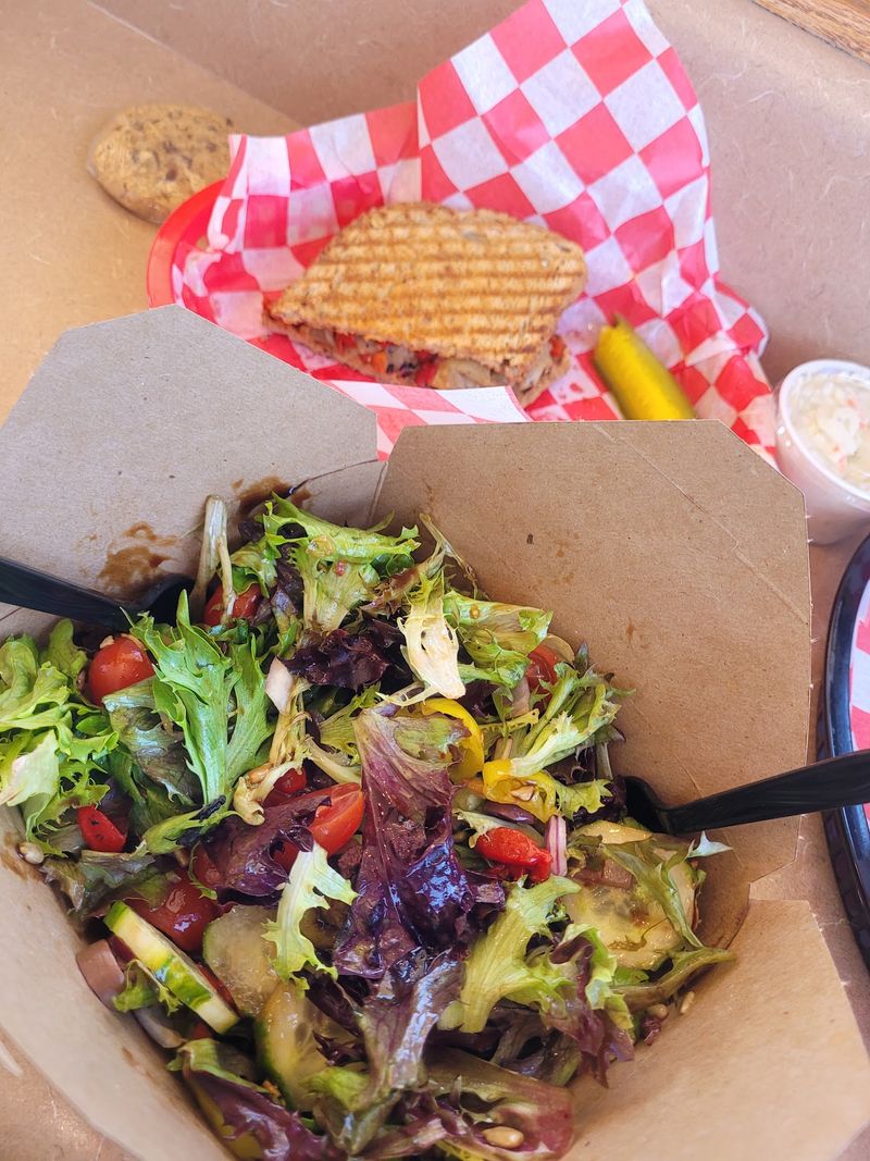 Salads And Fresh Options For Every Kind Of Guest Salads And Fresh Options For Every Kind Of Guest