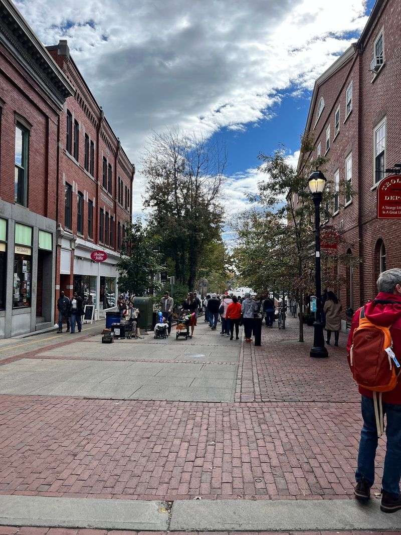 Salem Downtown Historic District, Salem