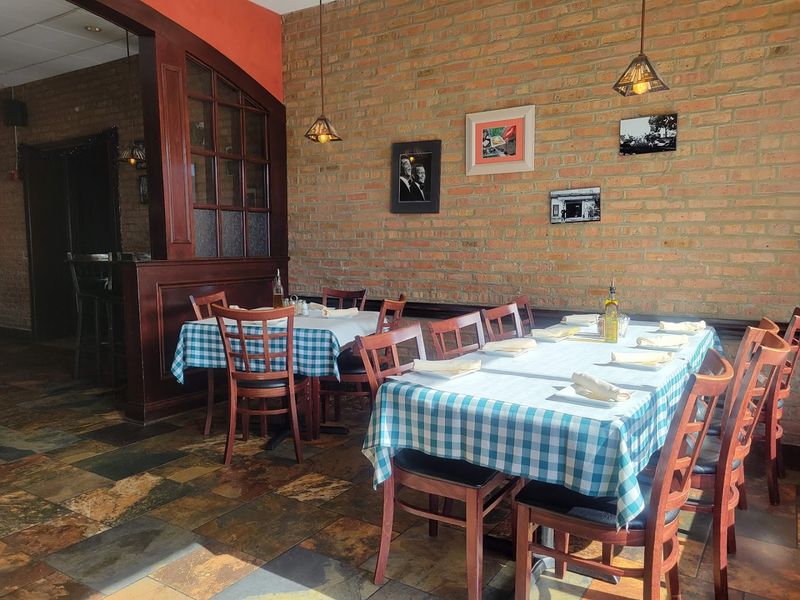 Salerno's Pizza And Pasta, Oak Park