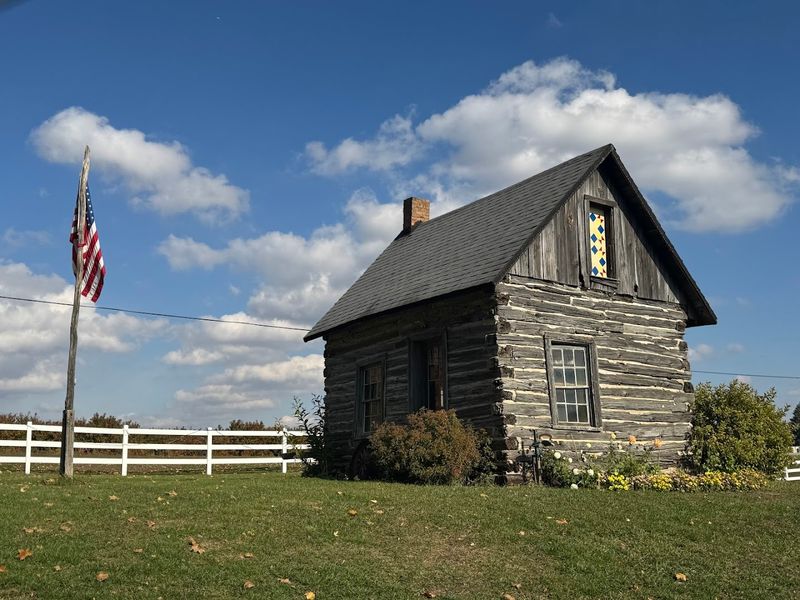 Crane’s Pie Pantry Restaurant, Fennville
