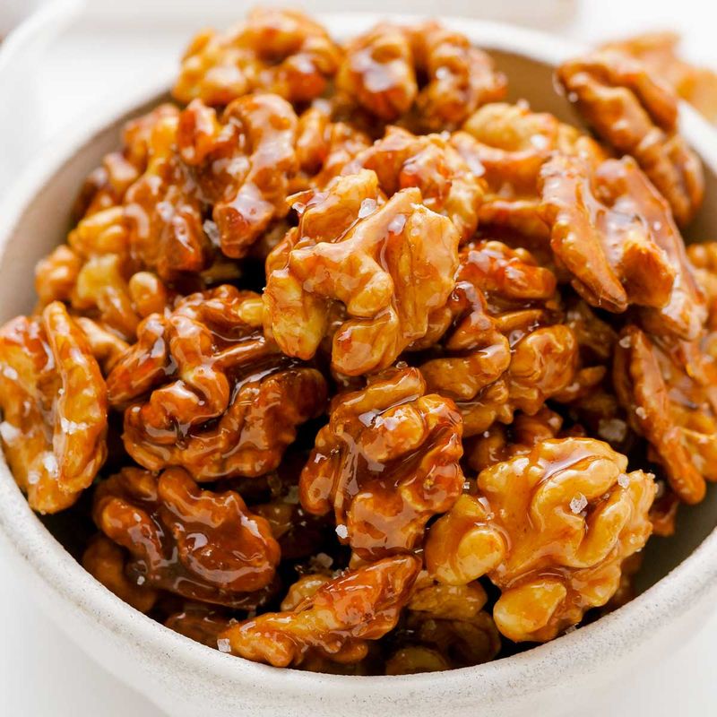 Flavored Walnuts: Sugar And Additive Traps
