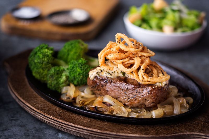 Logan’s Roadhouse, Fort Smith