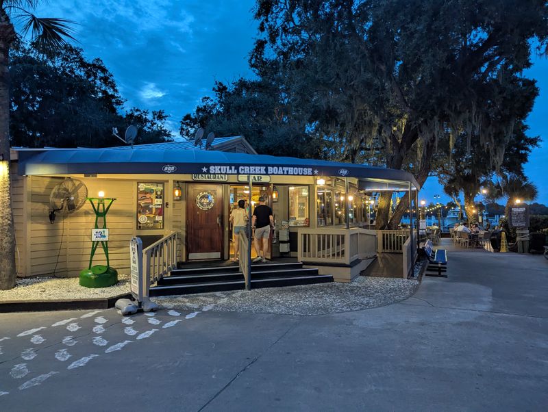 Skull Creek Boathouse – Hilton Head Island