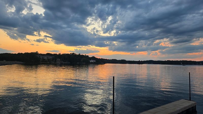 Sunset Grill On Lake Balboa, Hot Springs Village